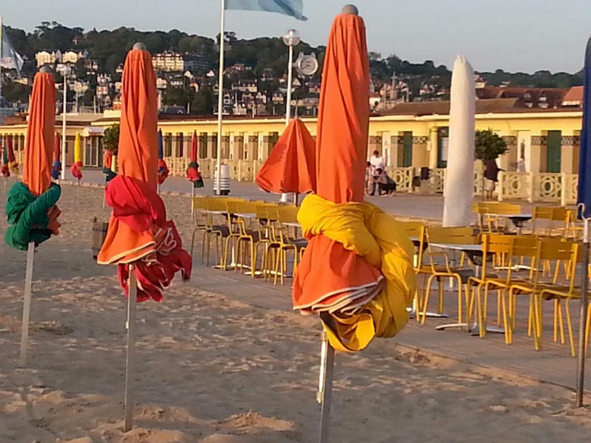 Chez Coco, 7 Persons, Triangle D'Or, Hypercentre Διαμέρισμα Ντοβίλ Εξωτερικό φωτογραφία